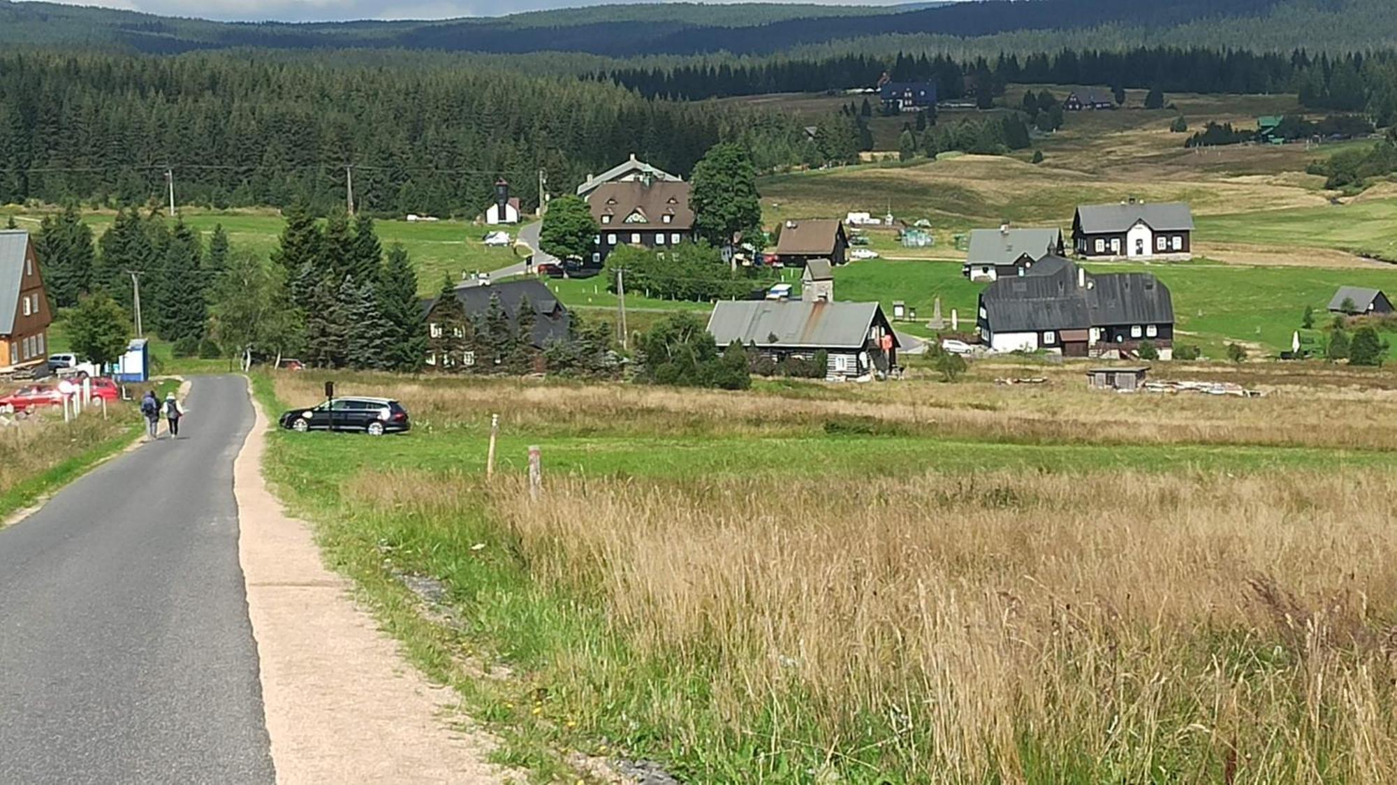 Utulny Byt V Jizerskych Horach -Apartman Mili Kořenov Buitenkant foto